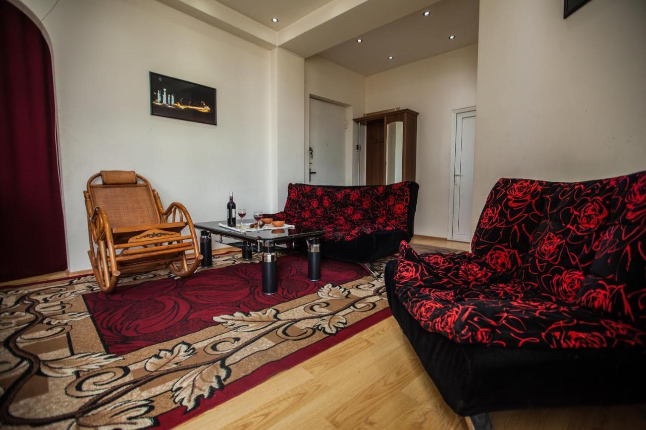 Sunny Apartments. Tbilisi. 300 Aragveli エクステリア 写真